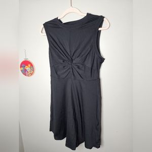 HALARA BNWT 2-piece Dress and Shorts Set